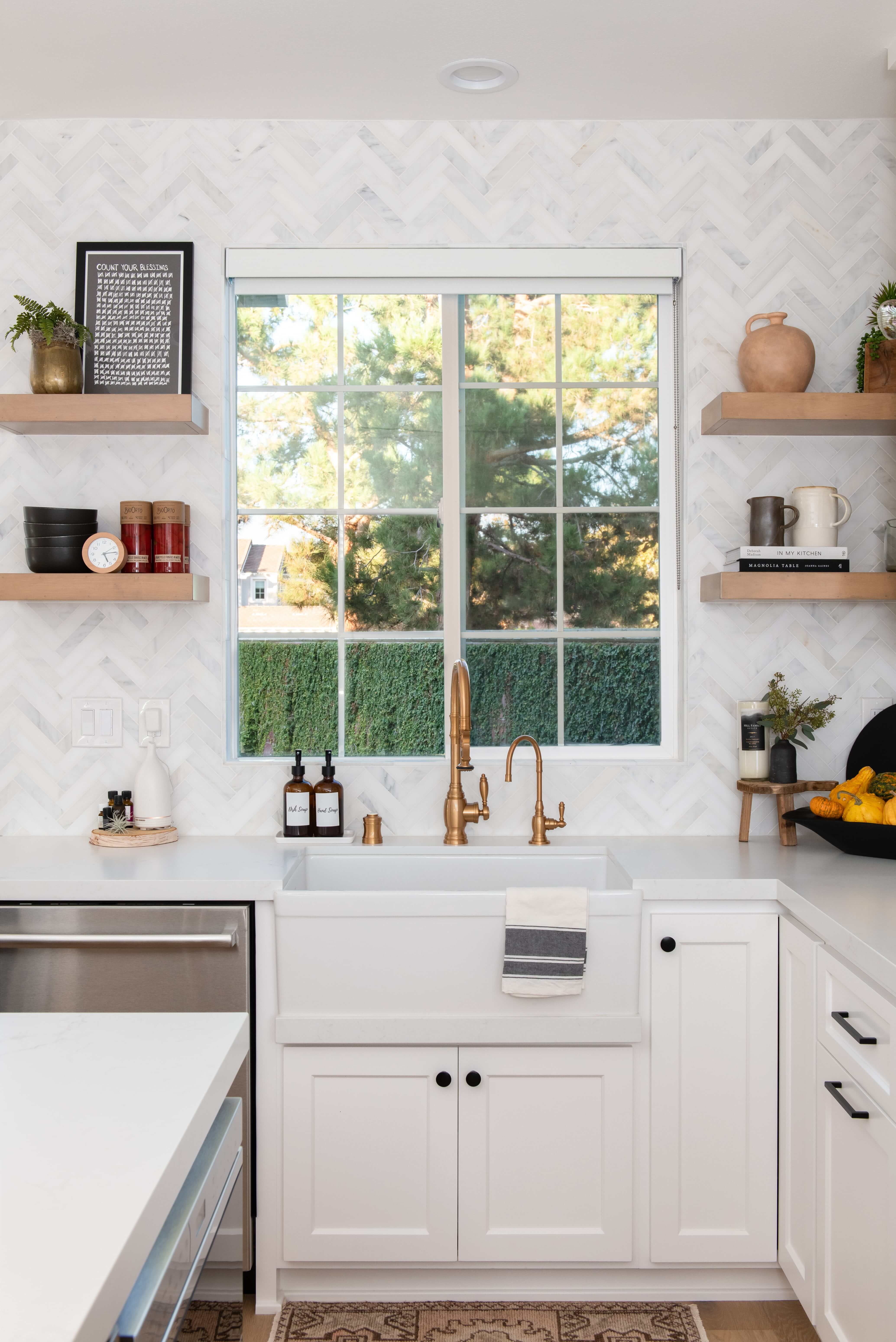 Ladera Ranch South - Powder Bath