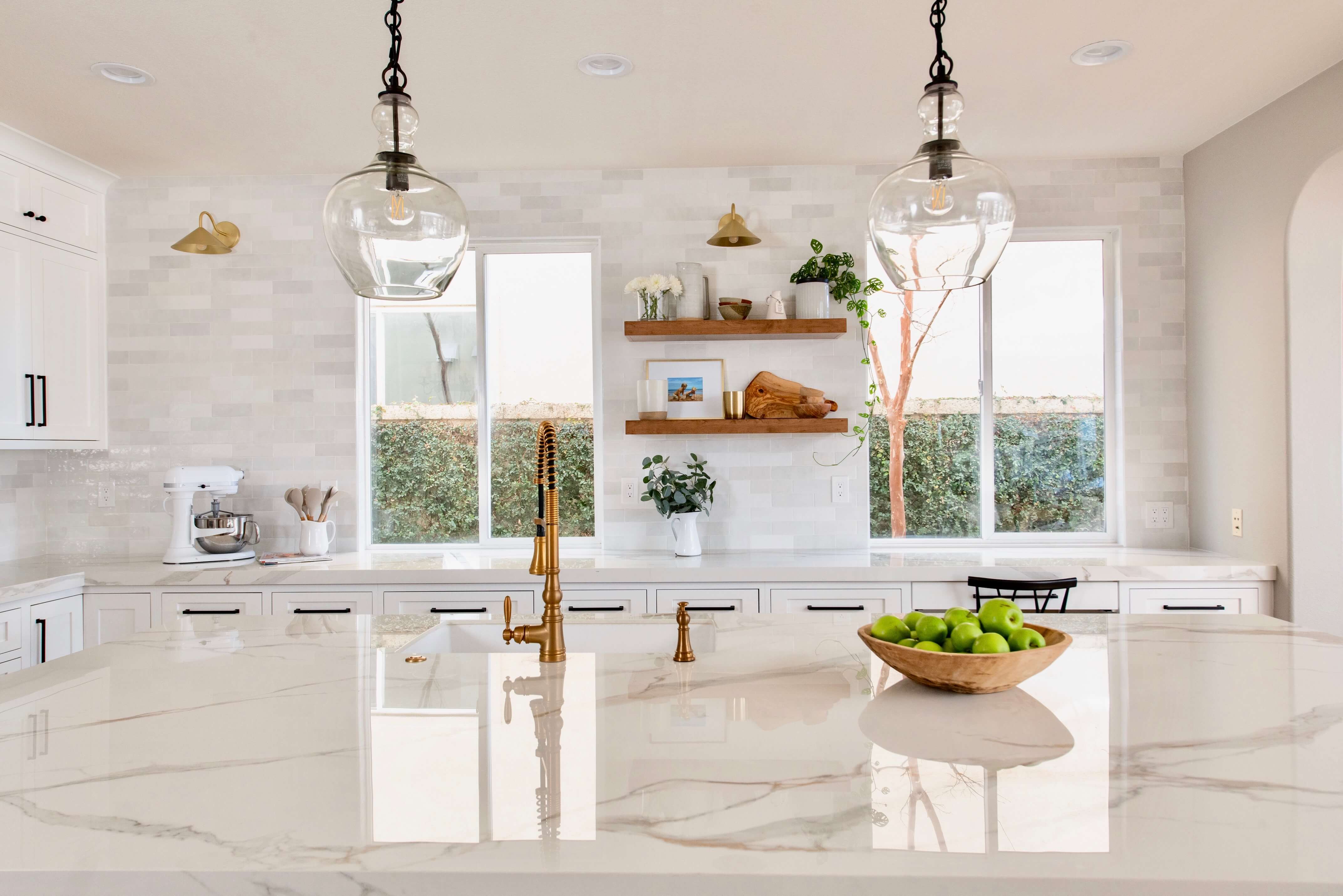 Coto de Caza Kitchen - Shelving Detail