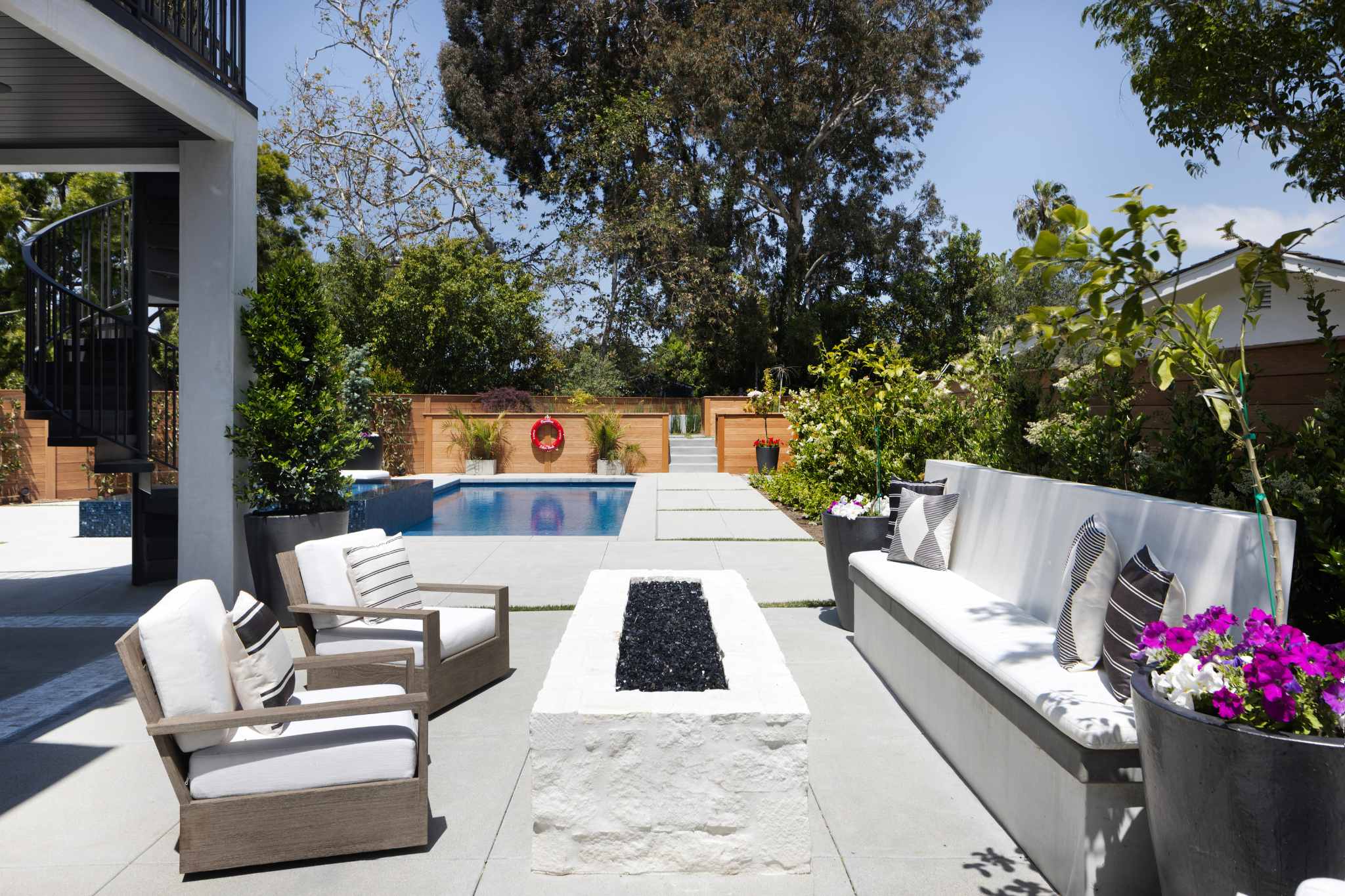 Dana Point Entertainers Dream - Feature View