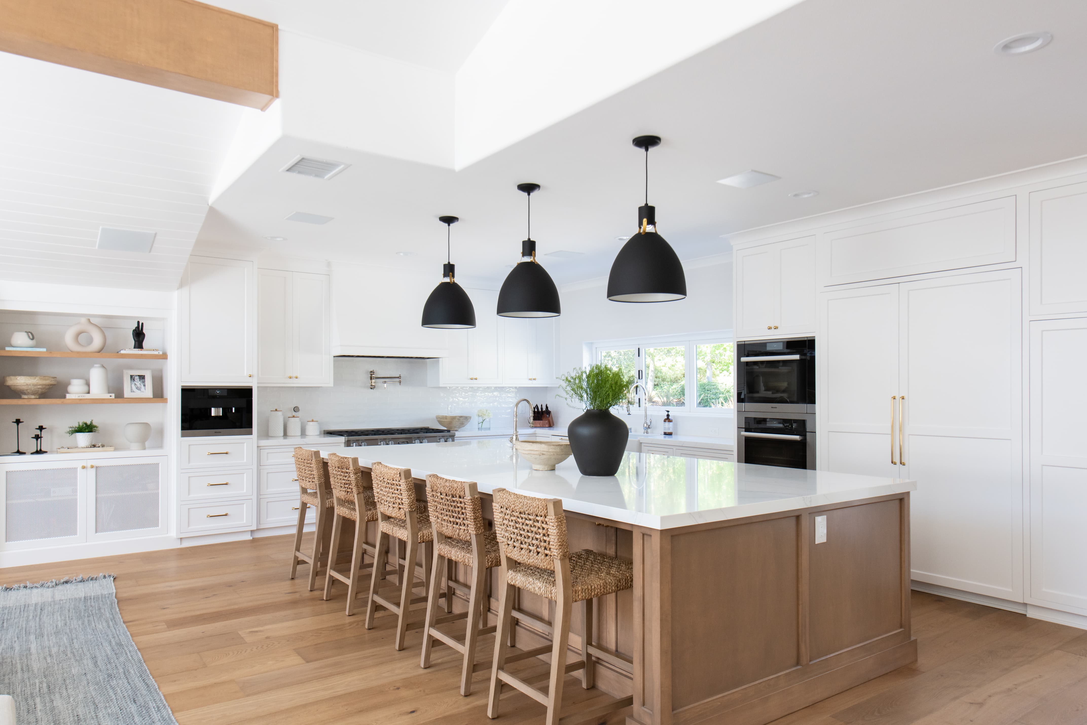 El Niguel Golf Course - Interior Detail