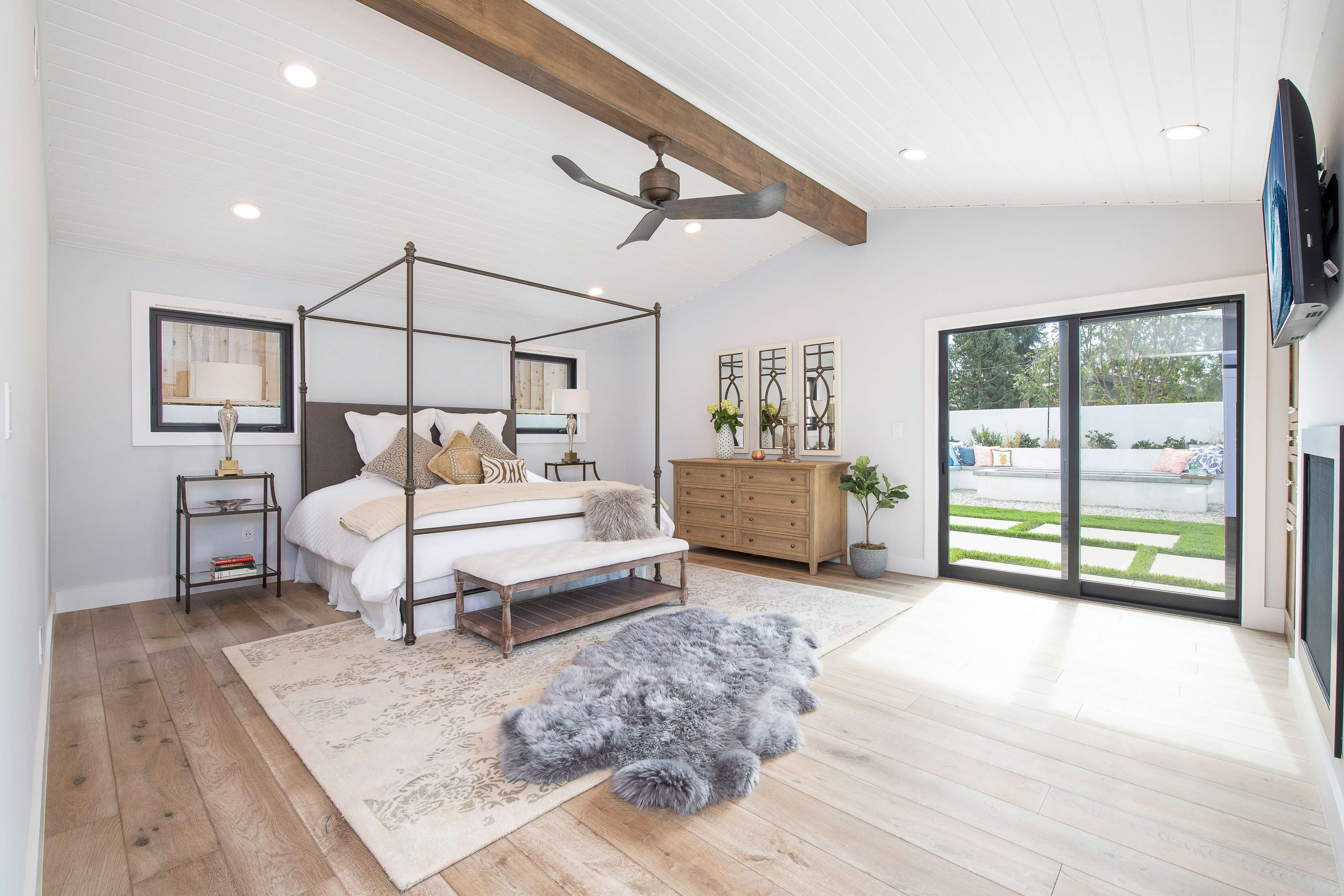 Modern Farmhouse - Detail