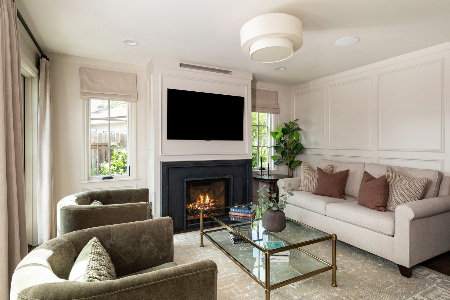 Travis Ranch - Dining Area