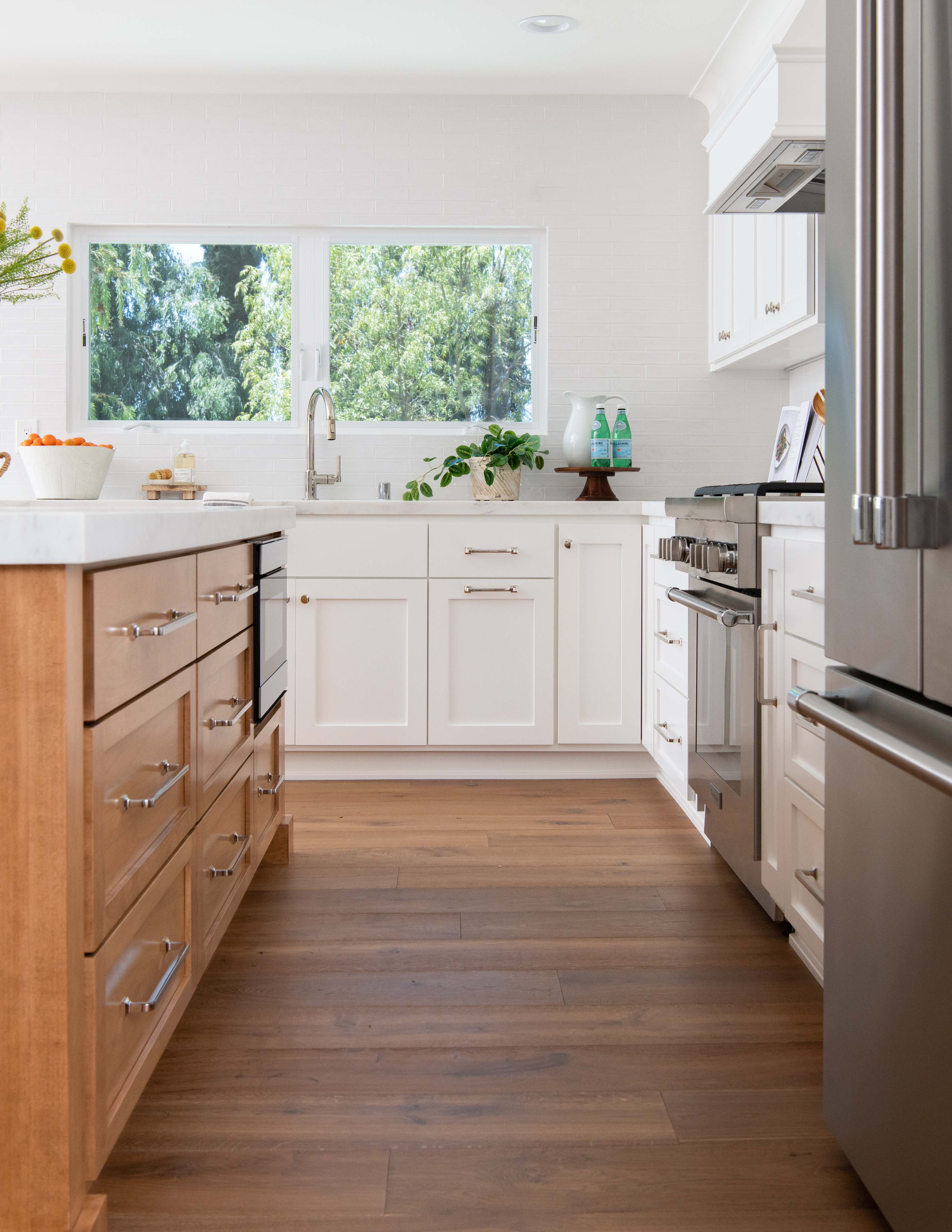 Via De Cerro - Living Room